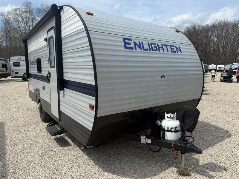 2022 Gulf Stream Enlighten 18BH in slinger WI
