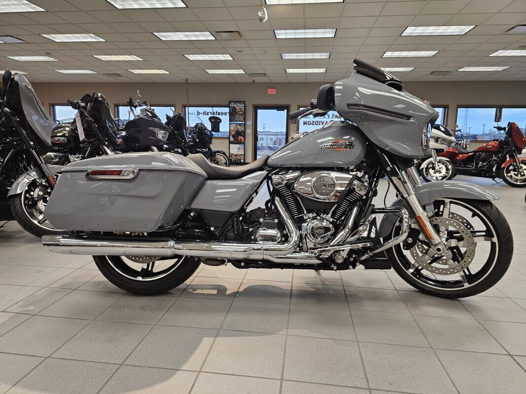2026 Harley-Davidson Street Glide in Sioux City, IA