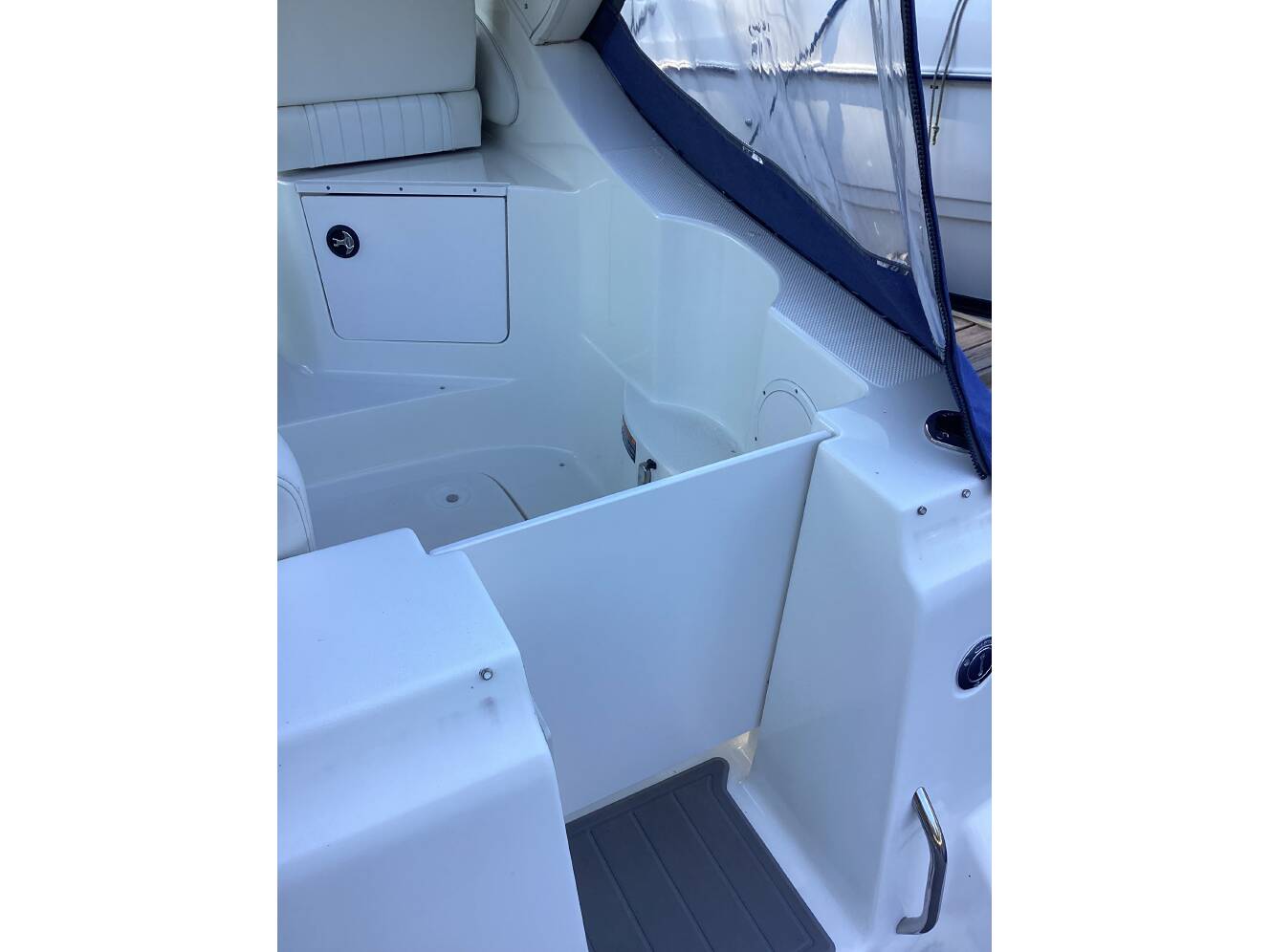 A photo of this 2006 Bayliner 285 CRUISER