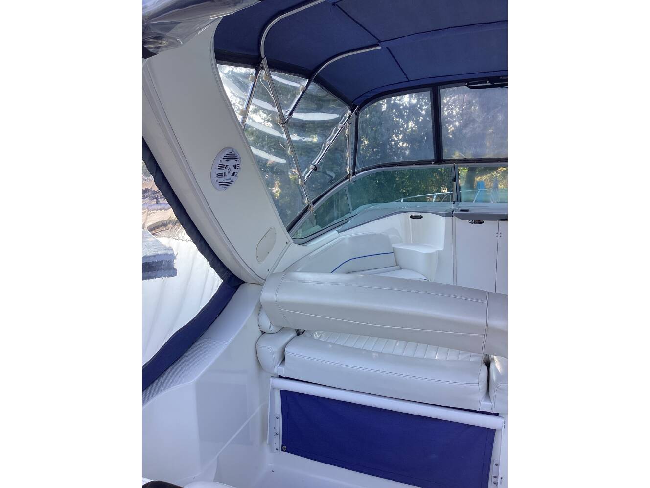 A photo of this 2006 Bayliner 285 CRUISER