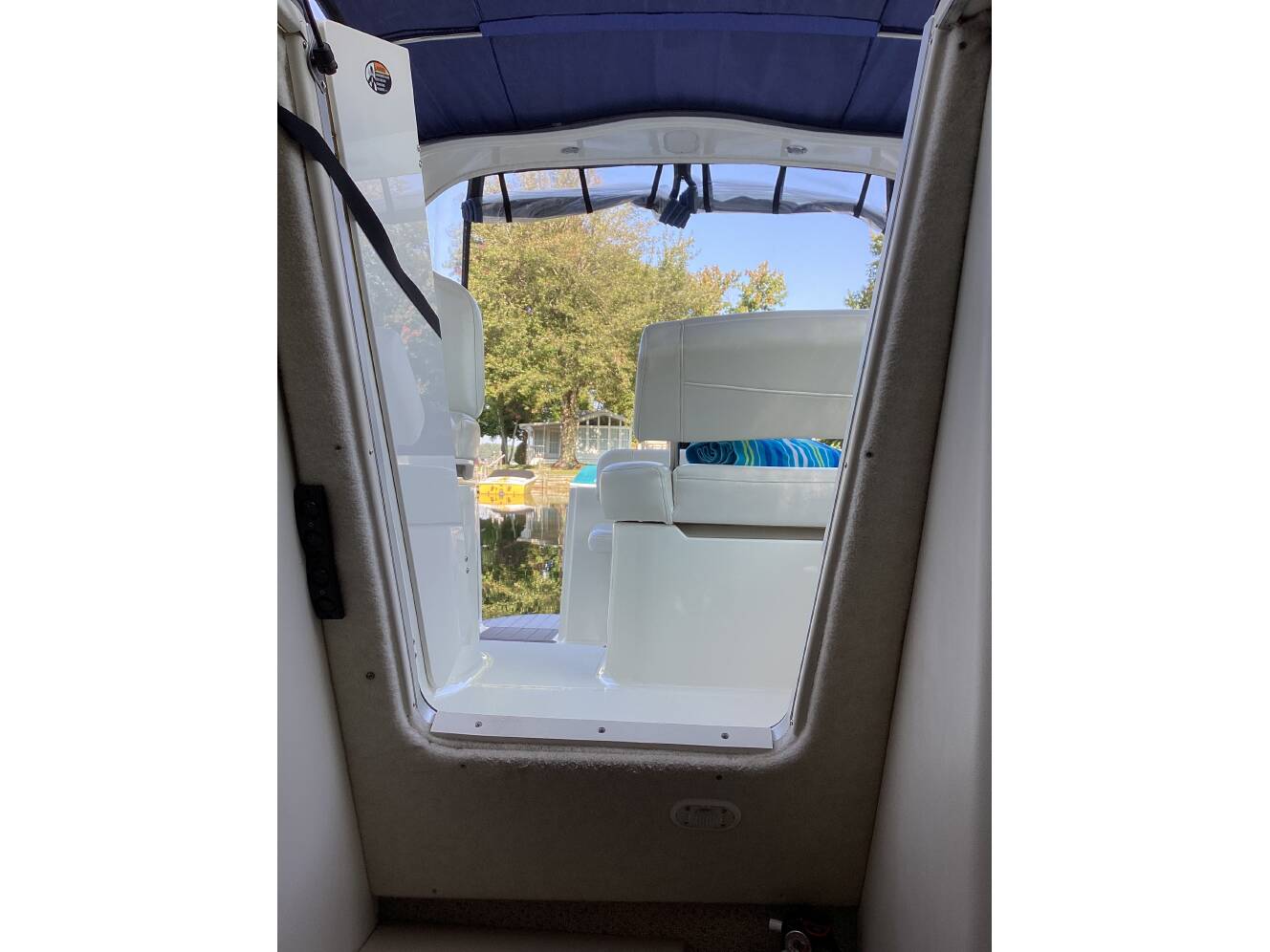 A photo of this 2006 Bayliner 285 CRUISER