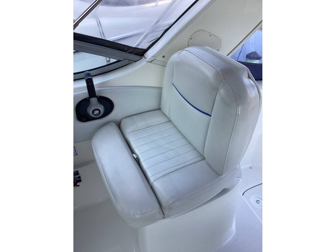 A photo of this 2006 Bayliner 285 CRUISER