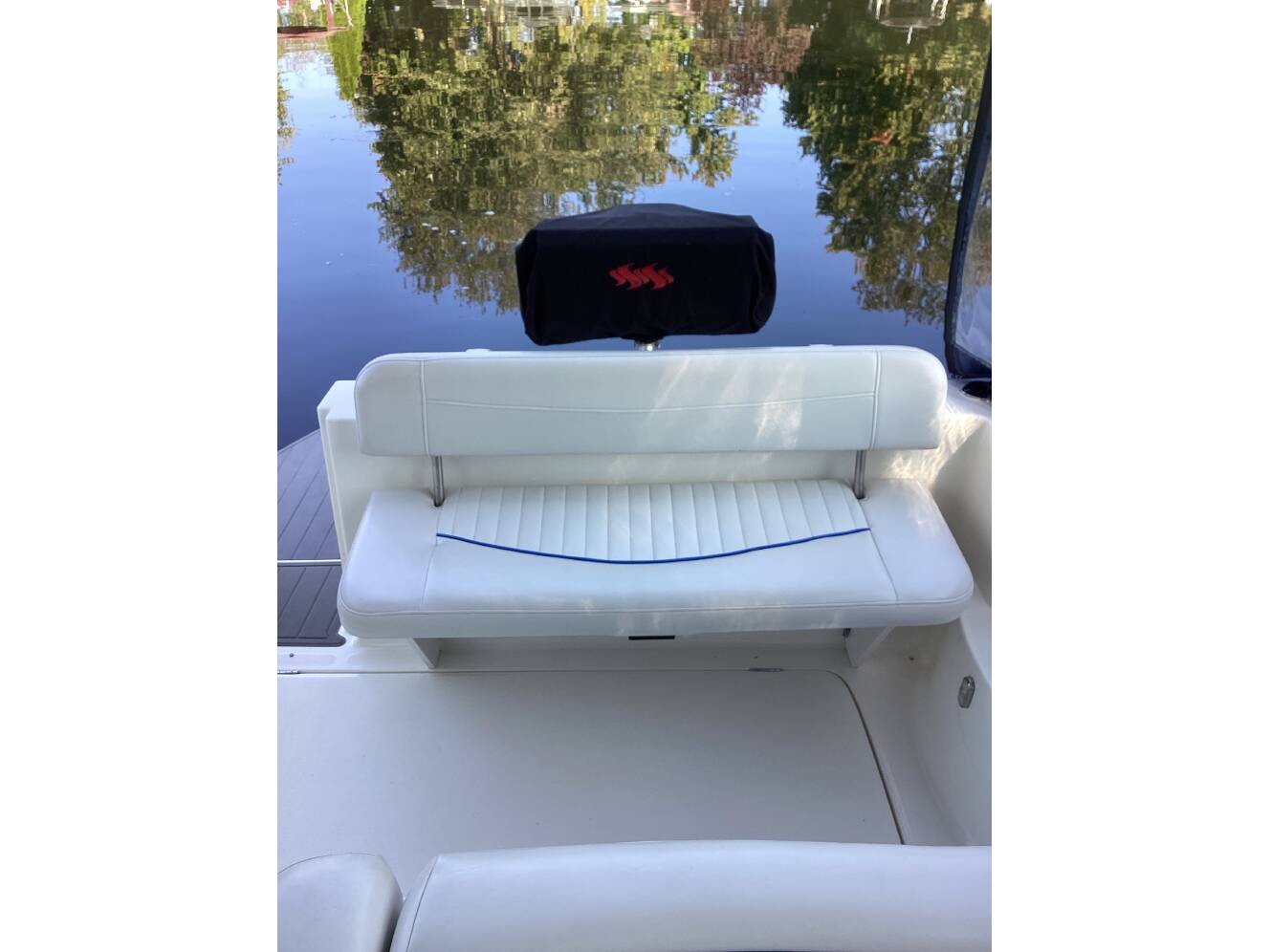 A photo of this 2006 Bayliner 285 CRUISER