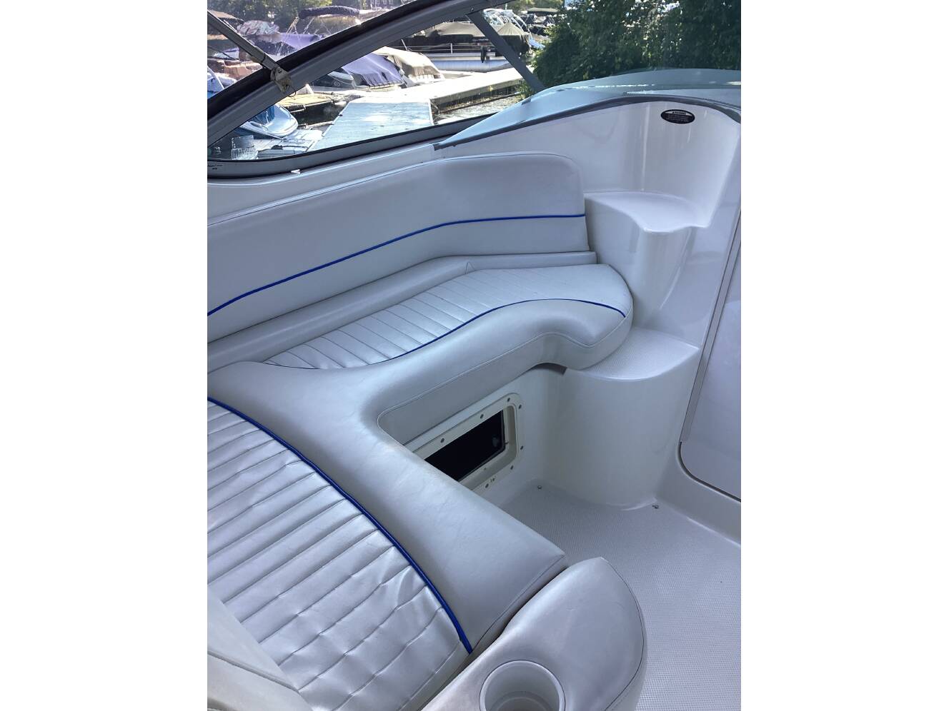 A photo of this 2006 Bayliner 285 CRUISER