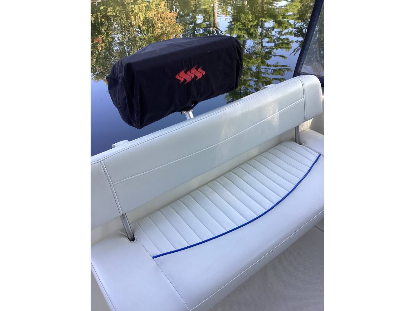 A photo of this 2006 Bayliner 285 CRUISER