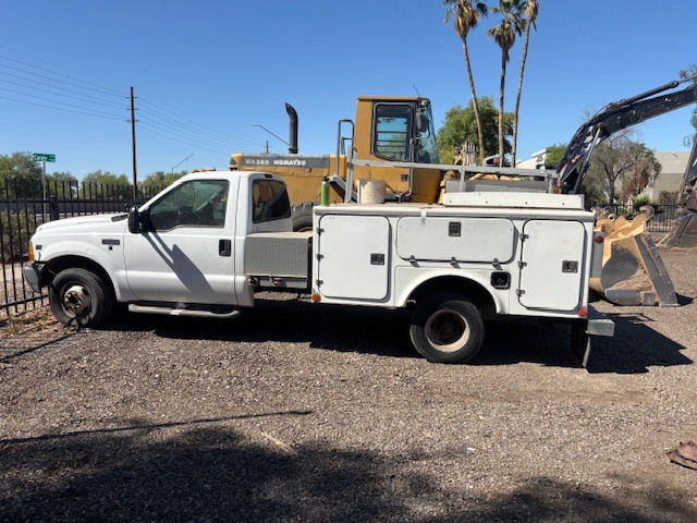 2000 FORD f350 in Prairieville, AZ