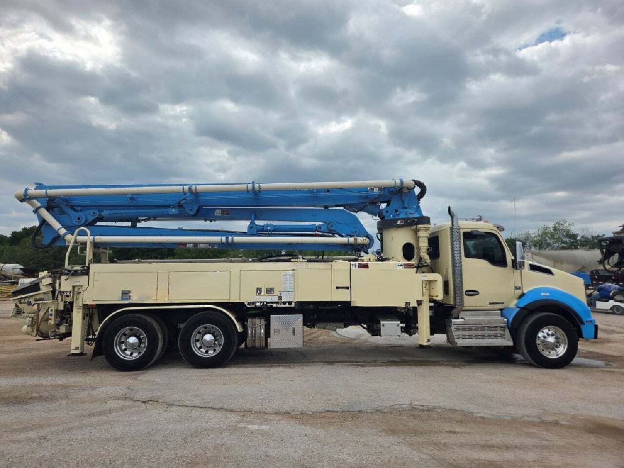 2020 SCHWING 32M in Houston, TX