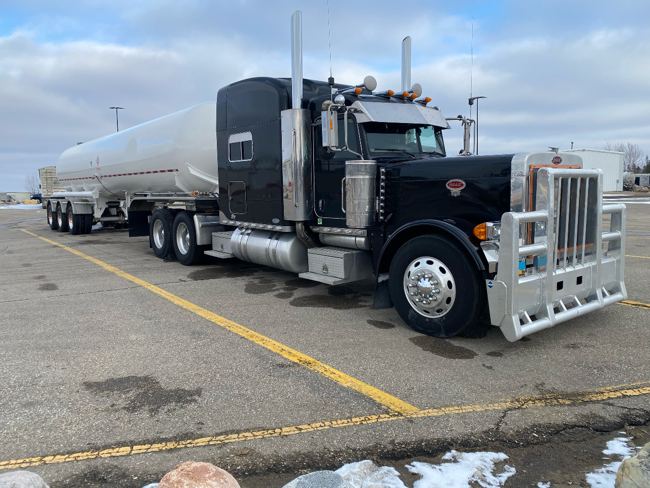 2007 PETERBILT 379 Legacy Edition in Bismarck, ND