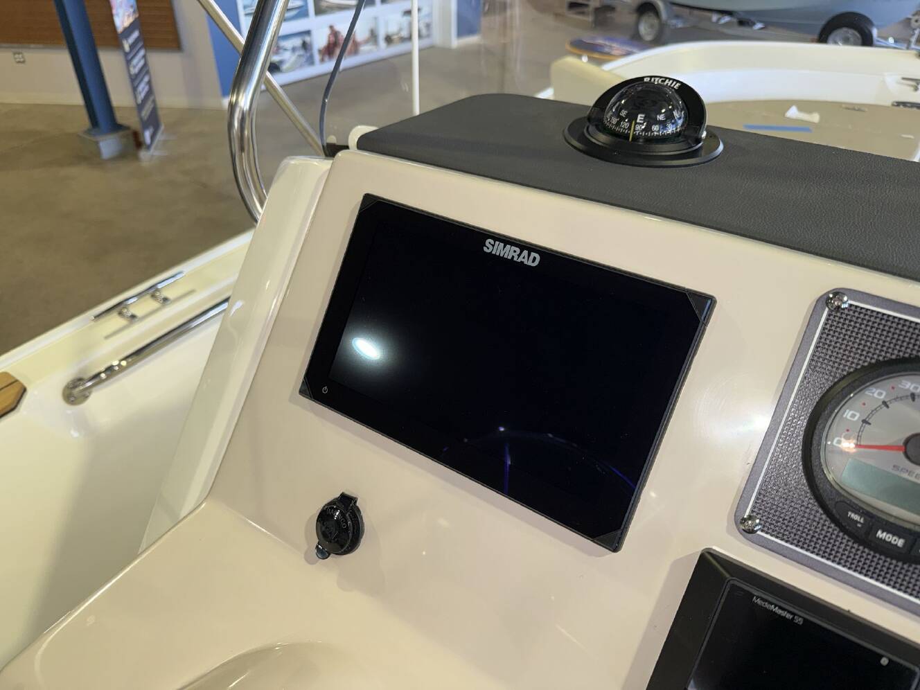 A photo of this 2026 Boston Whaler 210 Montauk