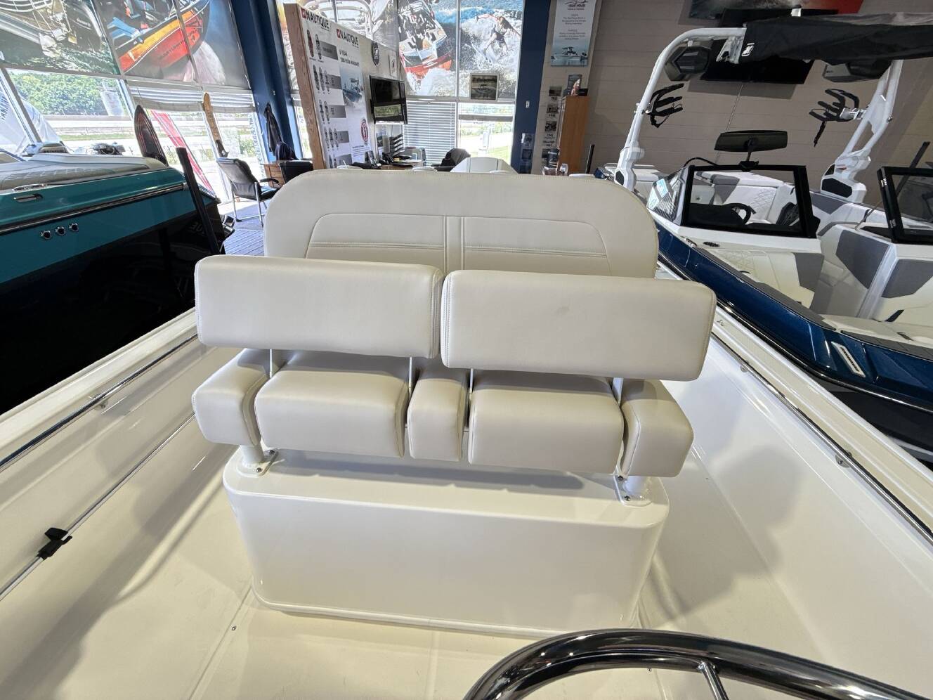A photo of this 2026 Boston Whaler 210 Montauk