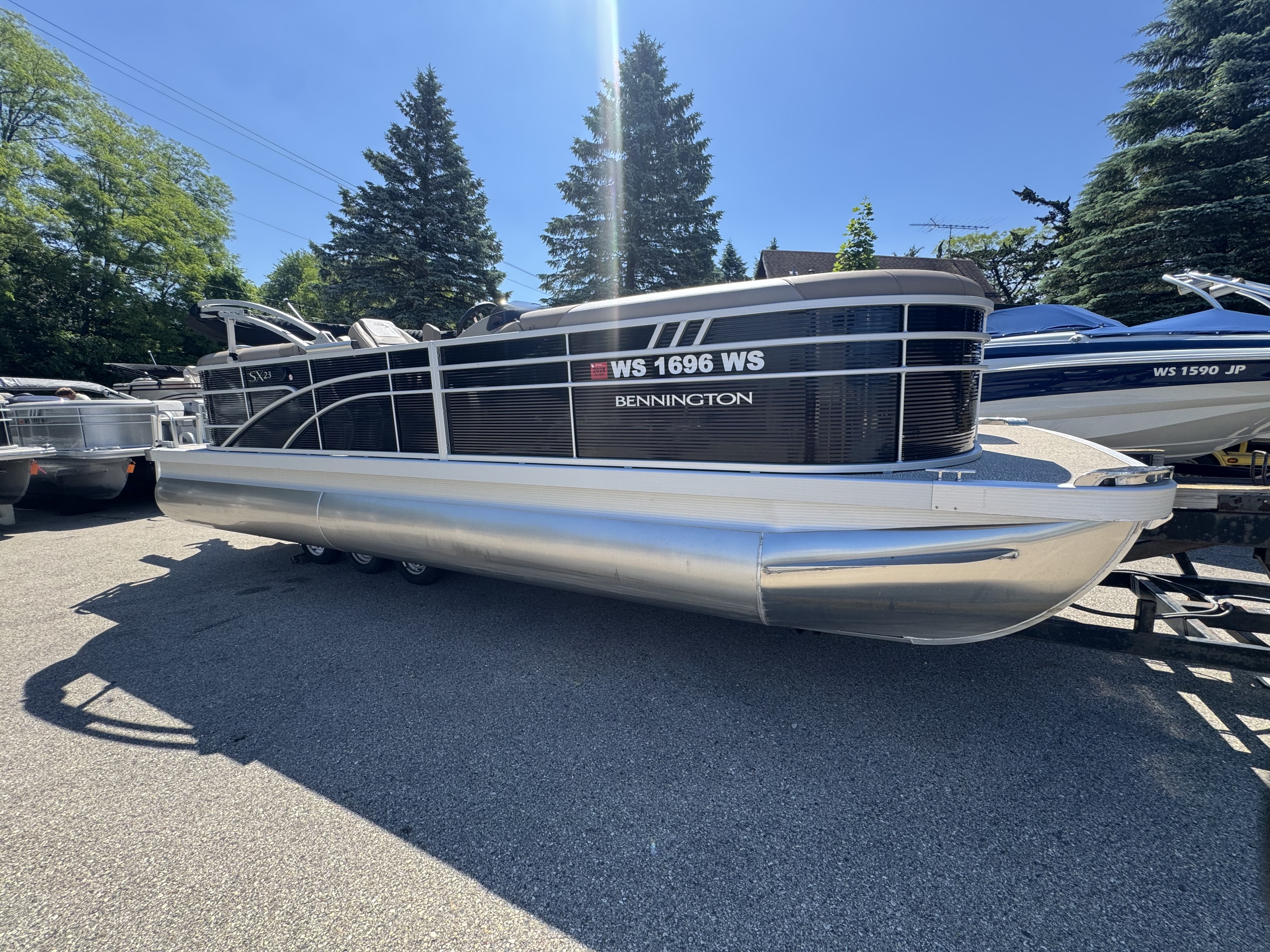 2025 Bennington 23SXPD-EXP in elkhorn WI