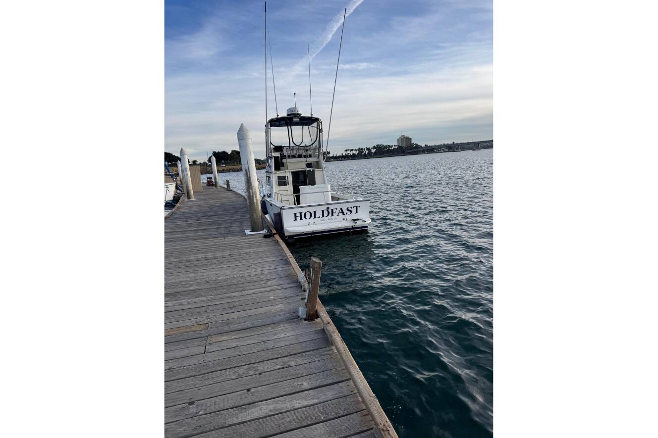 A photo of this 1998 Blackman Billfisher 26