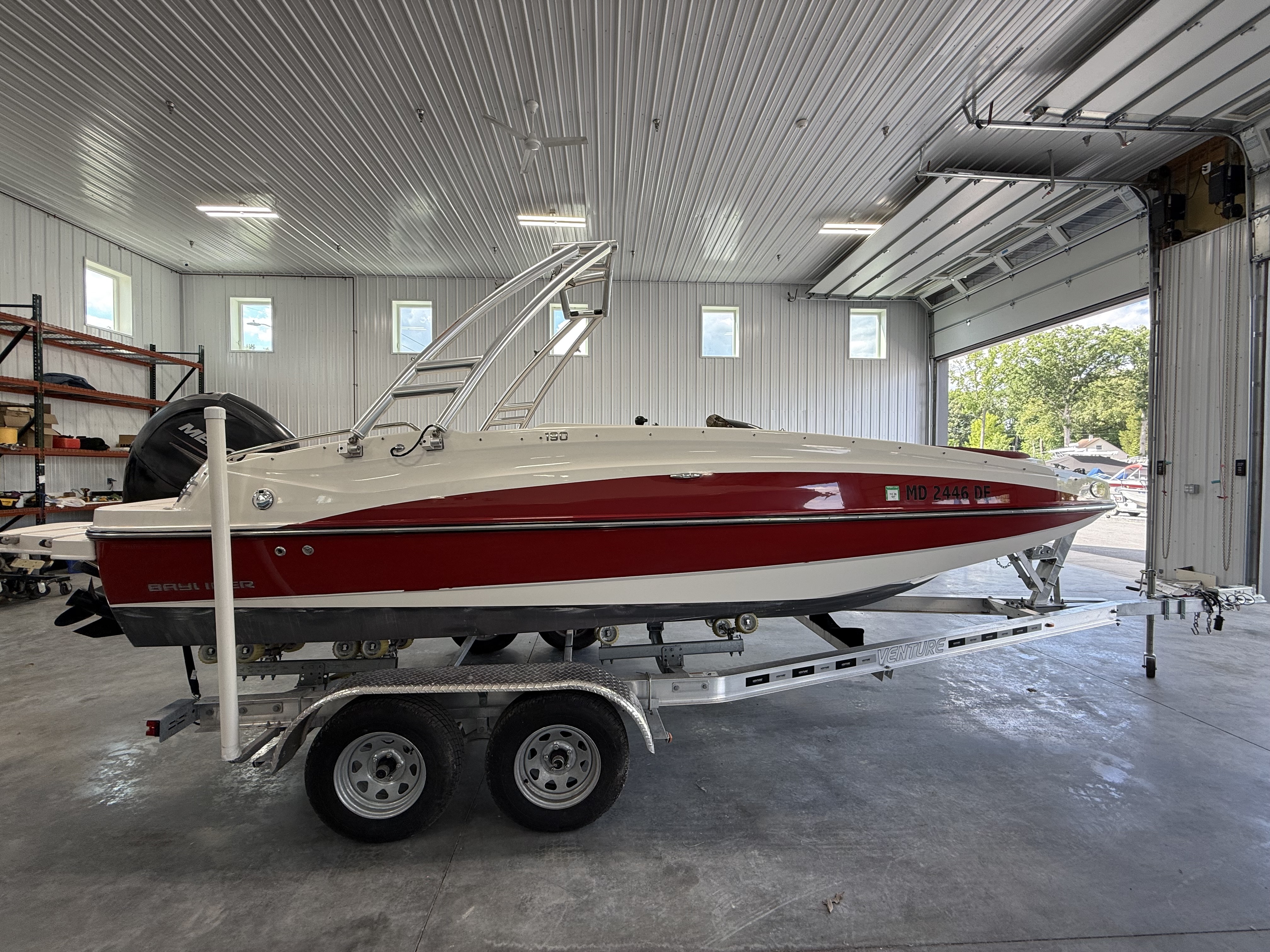 2014 Bayliner 190 Deck Boat in middle river MD