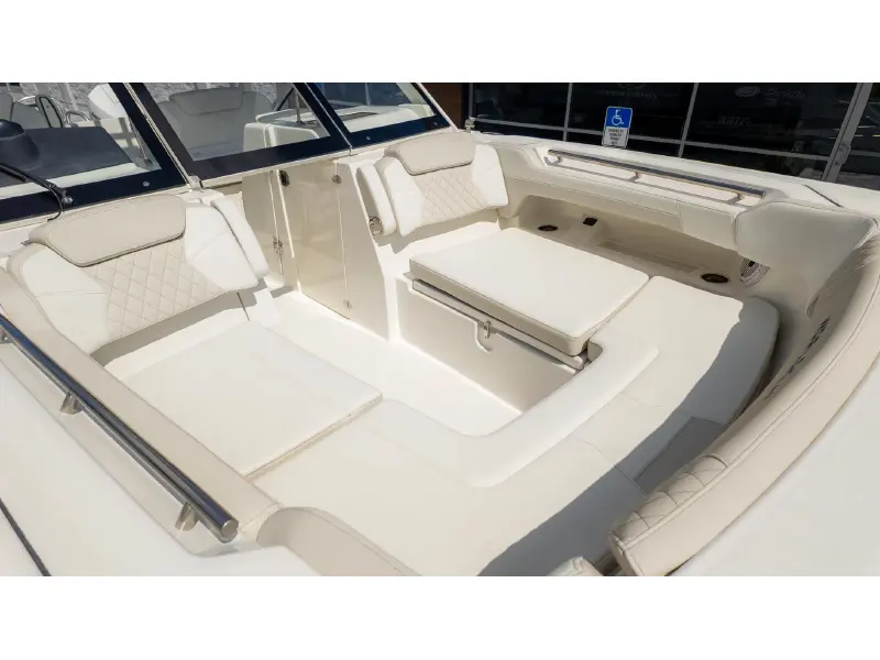2026 World Cat 280 Dual Console