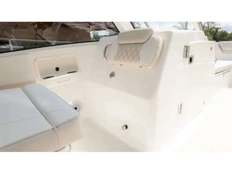 2026 World Cat 280 Dual Console