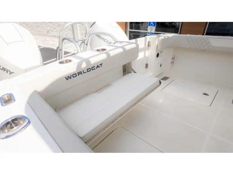 2026 World Cat 280 Dual Console