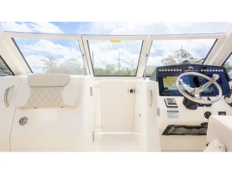 2026 World Cat 280 Dual Console