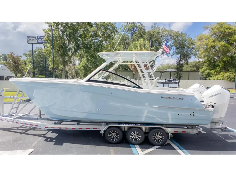 2026 World Cat 280 Dual Console