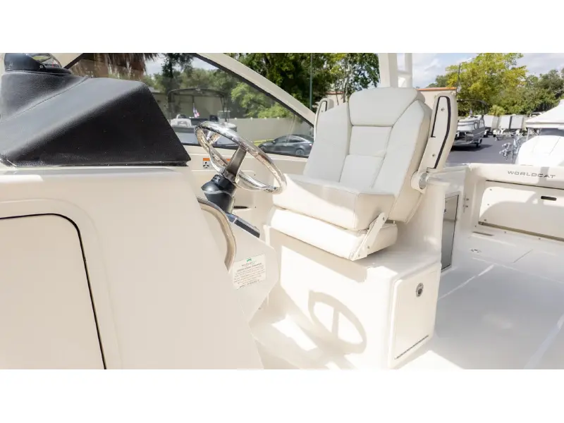 2026 World Cat 280 Dual Console