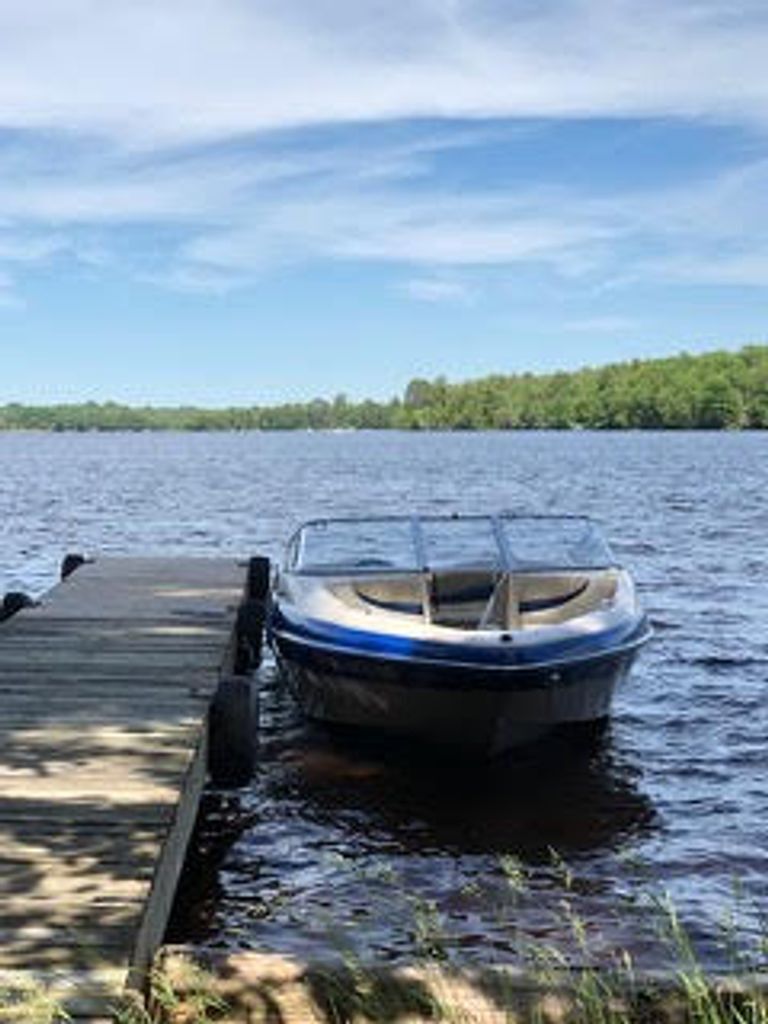 2004 Glastron GX 185 Ski & Fish 215 SPORT in west bend WI