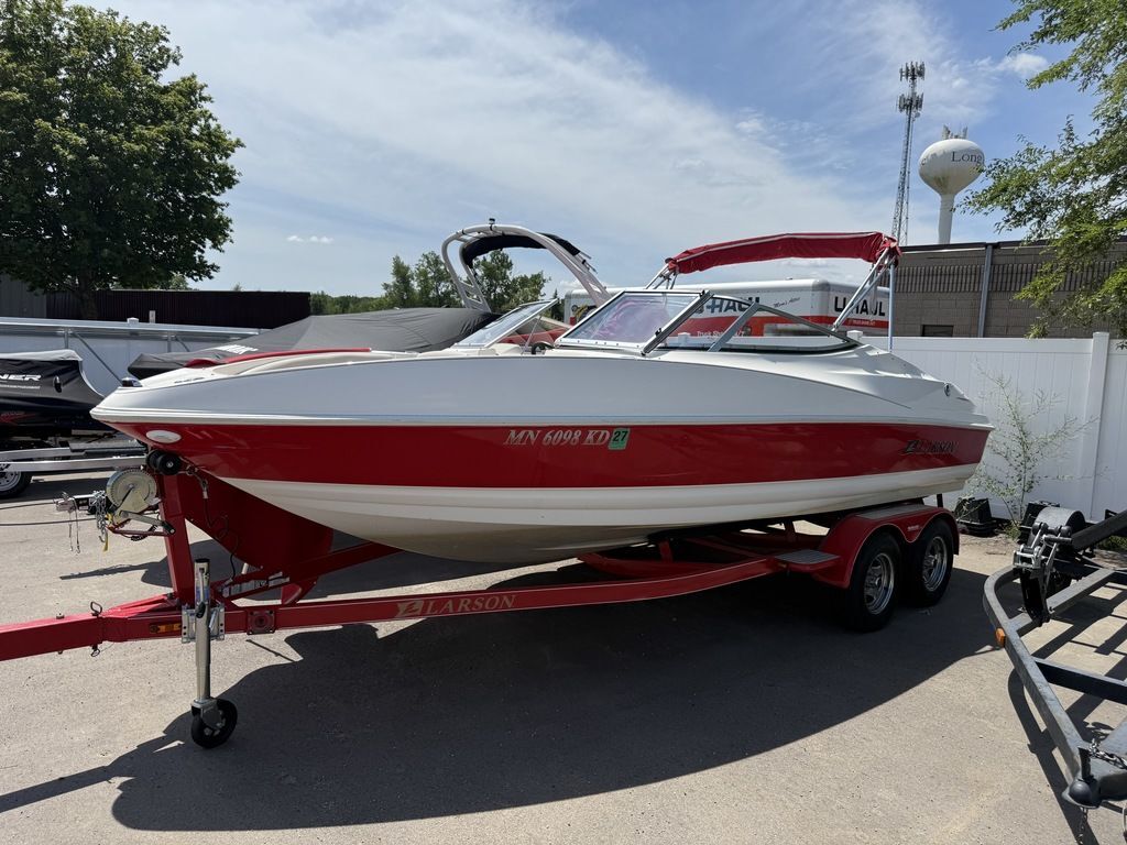 2006 Larson Senza 206 BR in wayzata MN