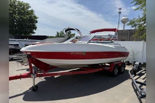 2006 Larson Senza 206 BR in wayzata MN