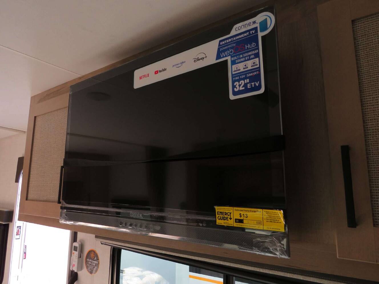 A photo of this 2026 Ember E-SERIES 22MLQ