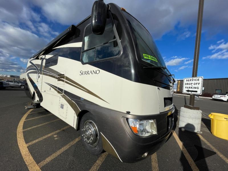 2011 Thor Motor Coach Serrano 31X in cheyenne WY