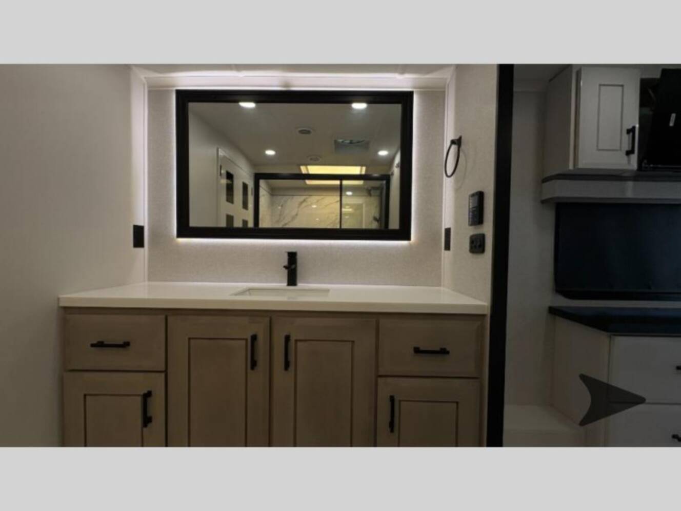 A photo of this 2026 Jayco Pinnacle 38FBRK