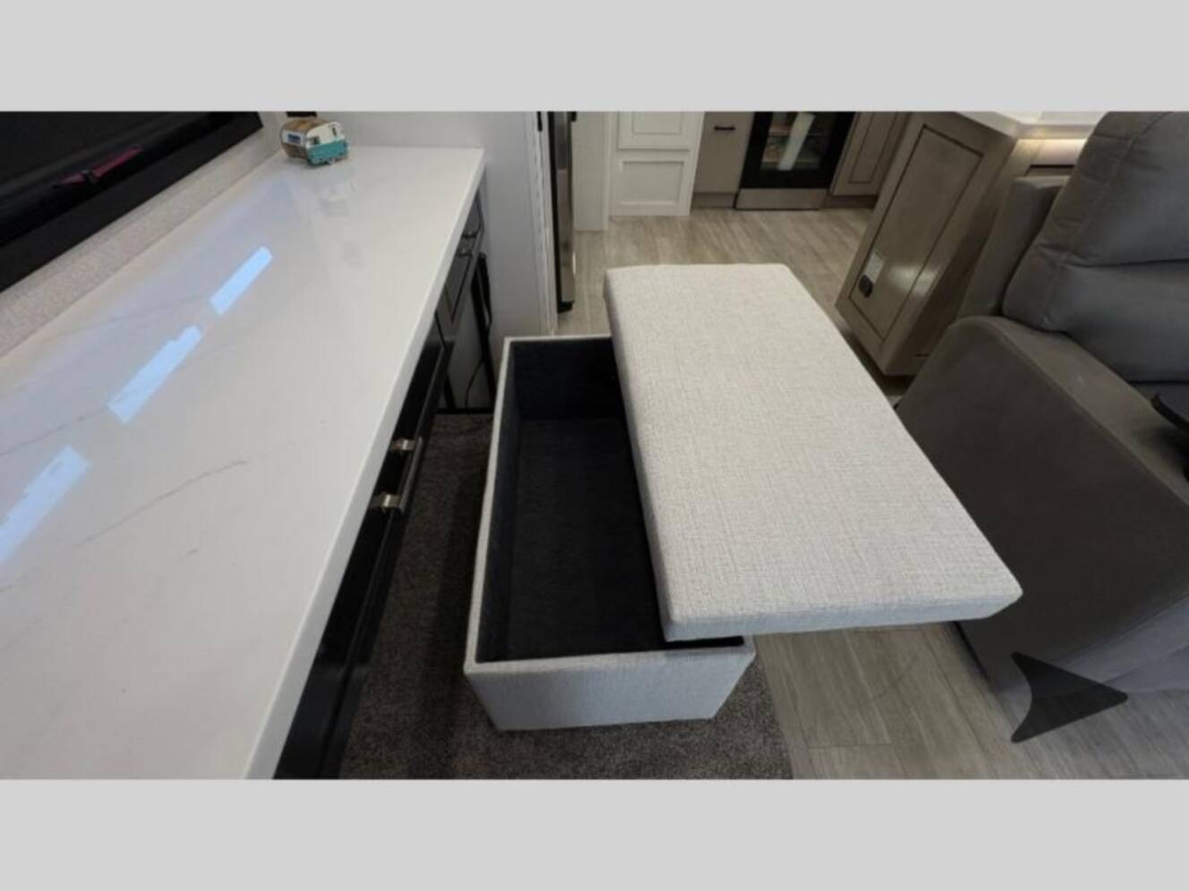 A photo of this 2026 Jayco Pinnacle 38FBRK