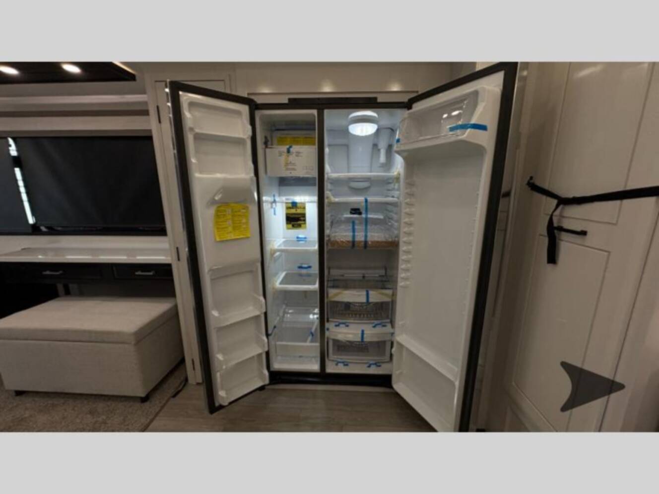 A photo of this 2026 Jayco Pinnacle 38FBRK