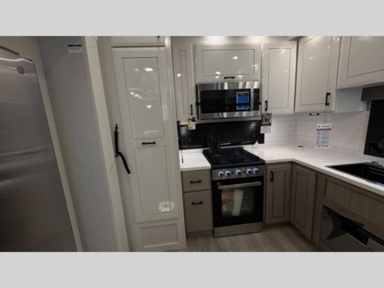 A photo of this 2026 Jayco Pinnacle 38FBRK