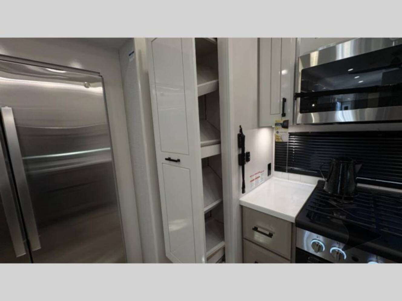 A photo of this 2026 Jayco Pinnacle 38FBRK