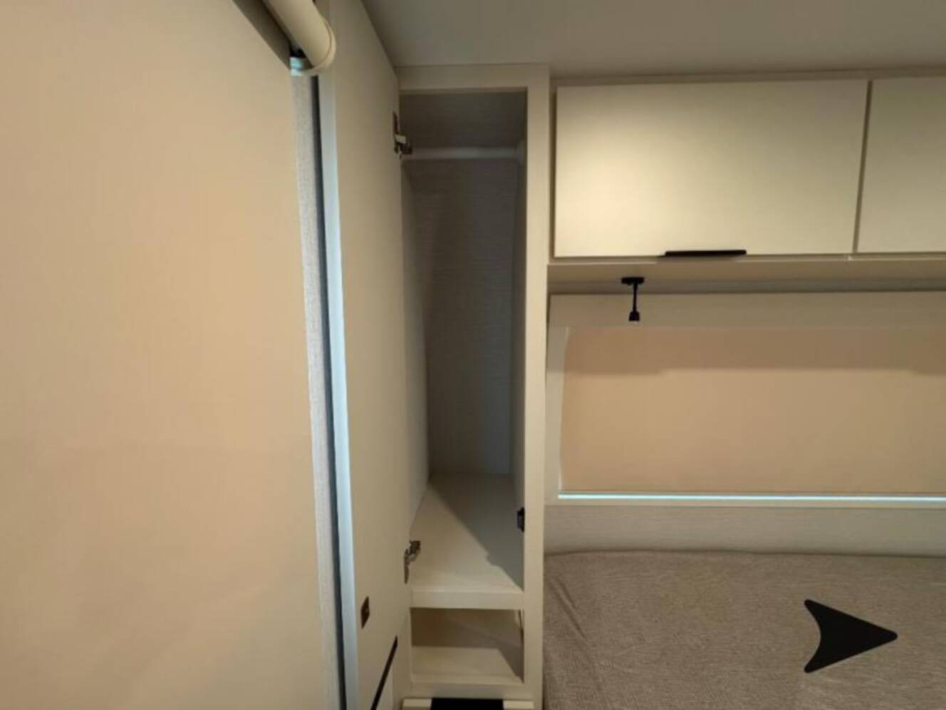 A photo of this 2026 Winnebago Thrive 18FBS
