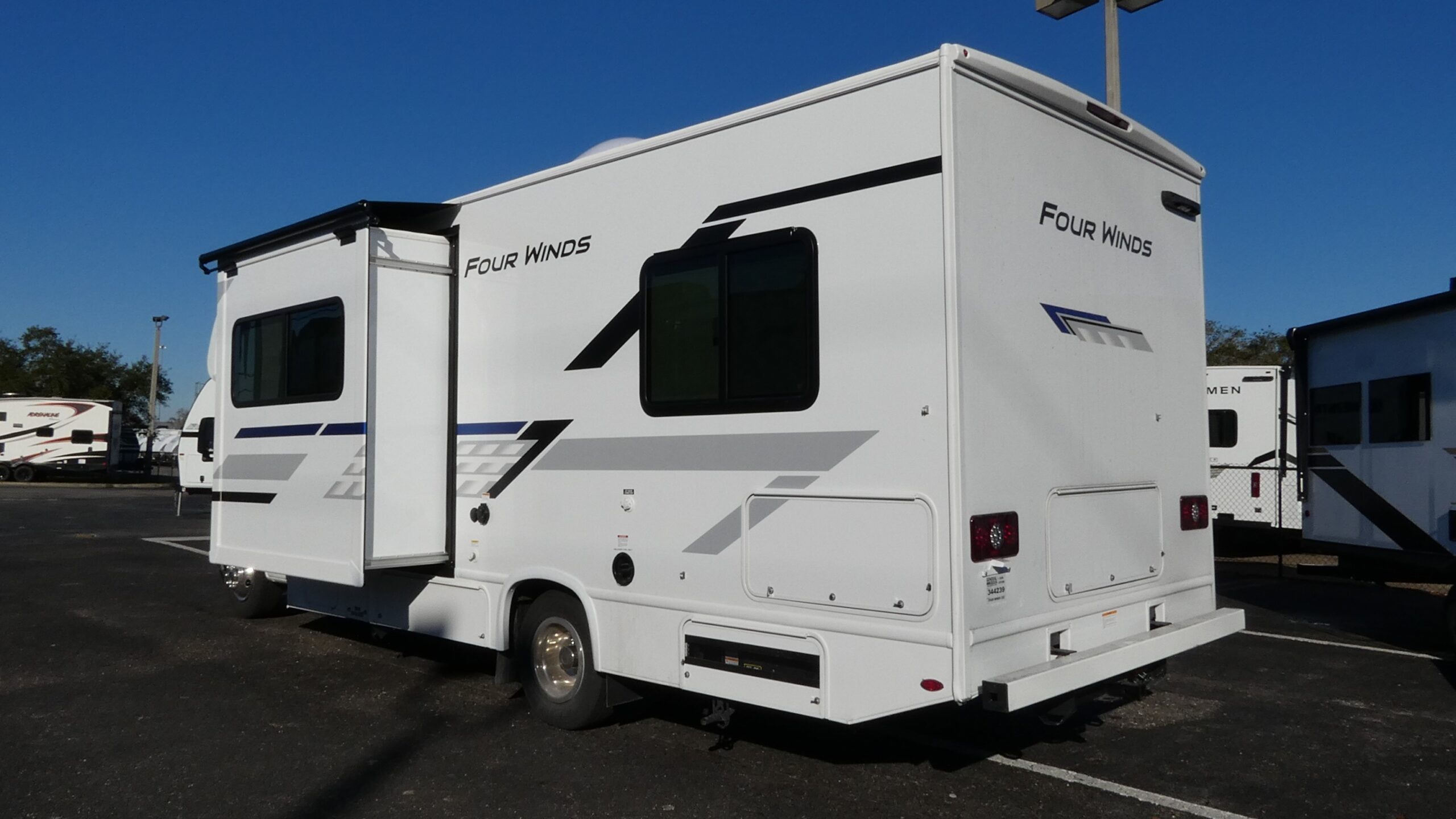2026 Thor Motor Coach FOUR WINDS 25Z in orange park FL