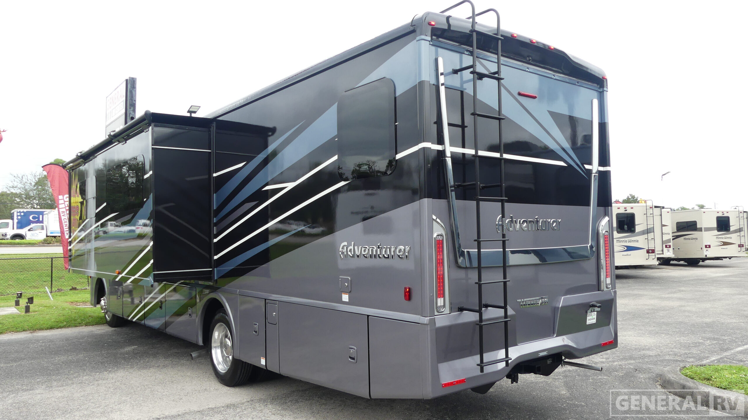 2025 Winnebago ADVENTURER 35F in fort meyers FL