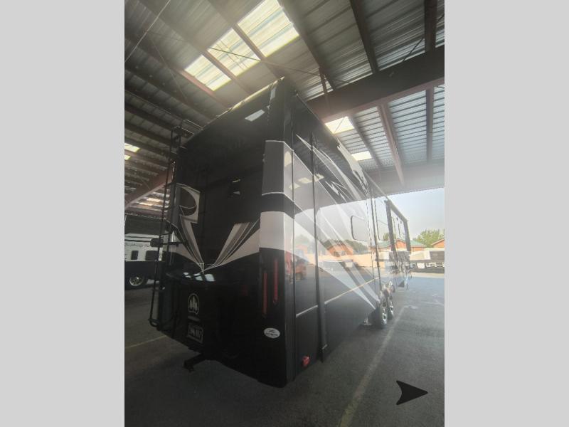 2022 Crossroads Rv Redwood 4001LK in salt lake UT