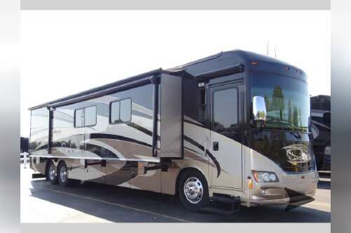 2012 Winnebago Journey 42E in anderson IN