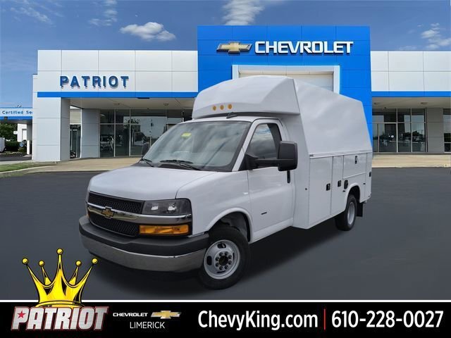 2025 CHEVROLET Express Cutaway 3500 in Royersford, PA