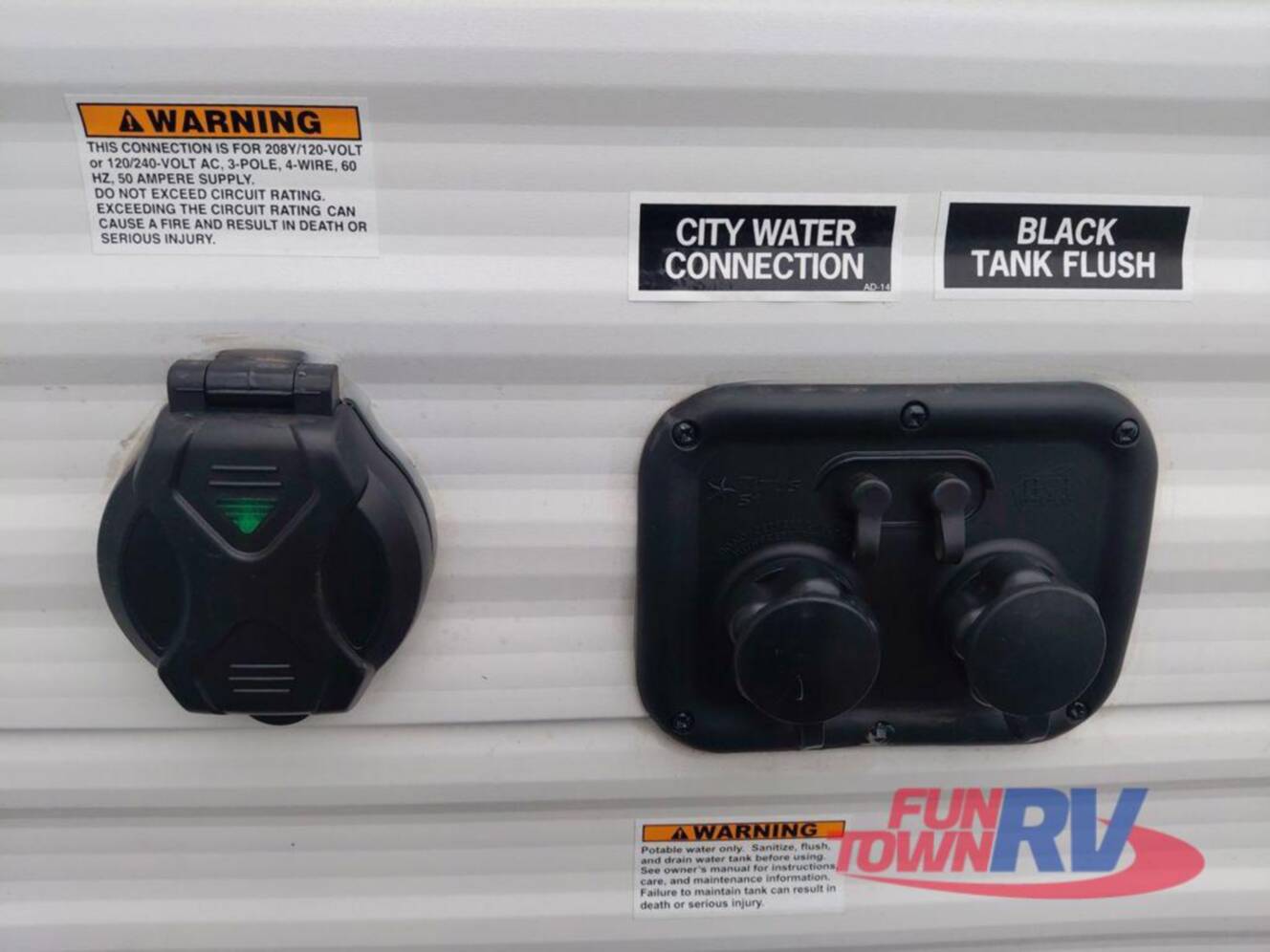 A photo of this 2026 Winnebago Access 27BH