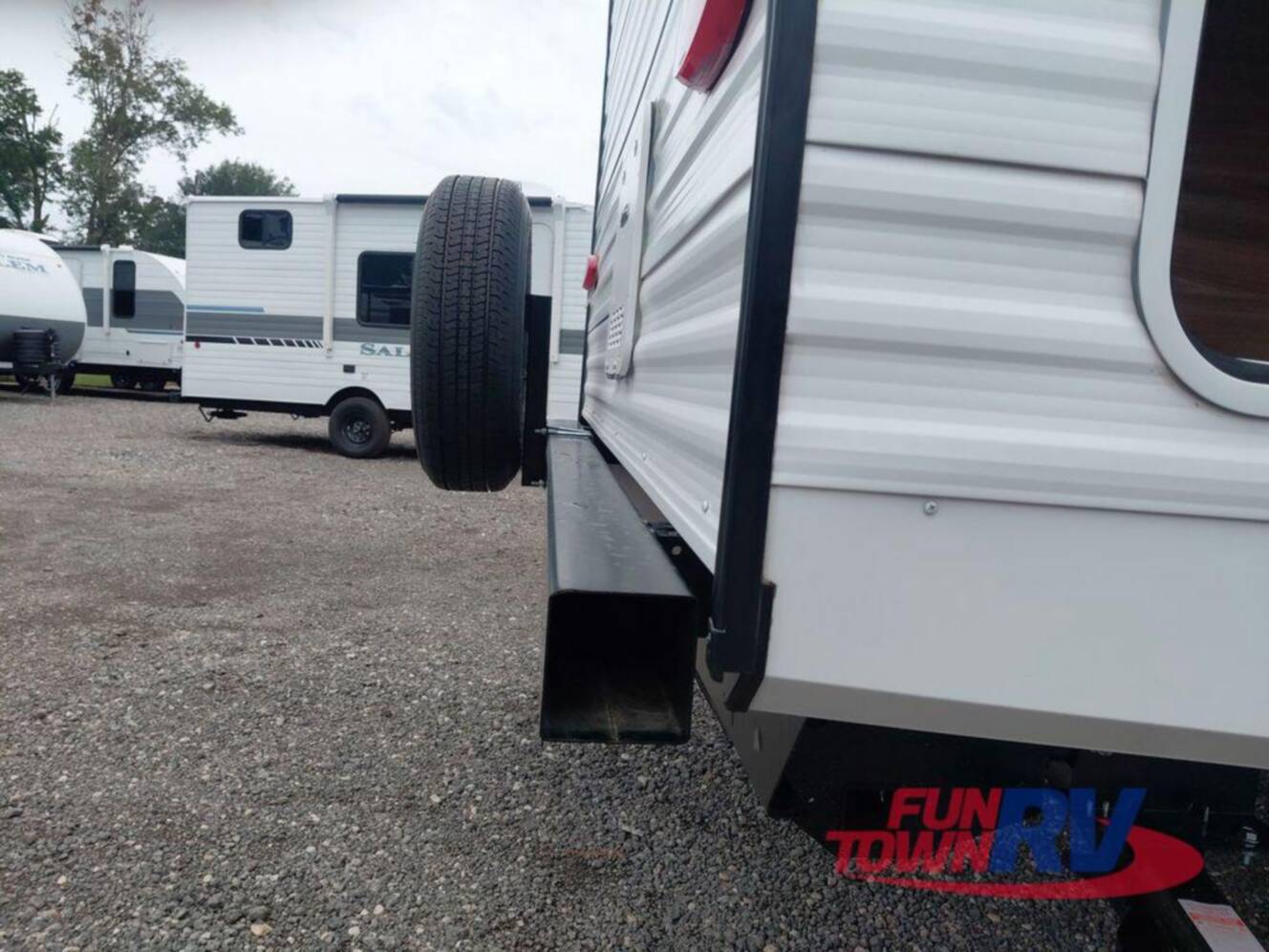 A photo of this 2026 Winnebago Access 27BH