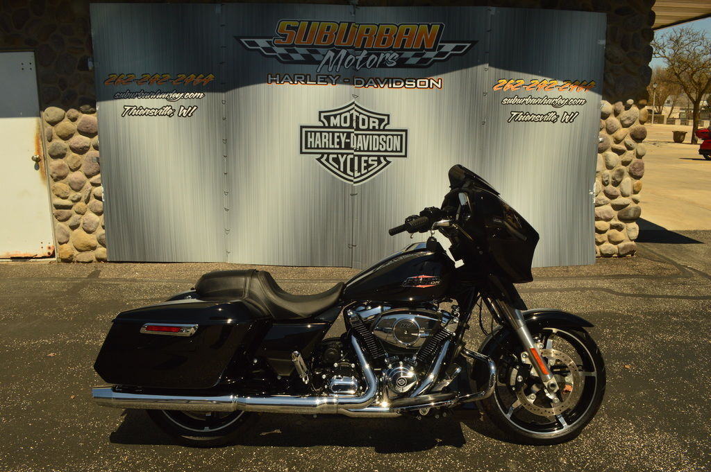 2024 Harley-Davidson® FLHX - Street Glide® FLHX in Thiensville, WI