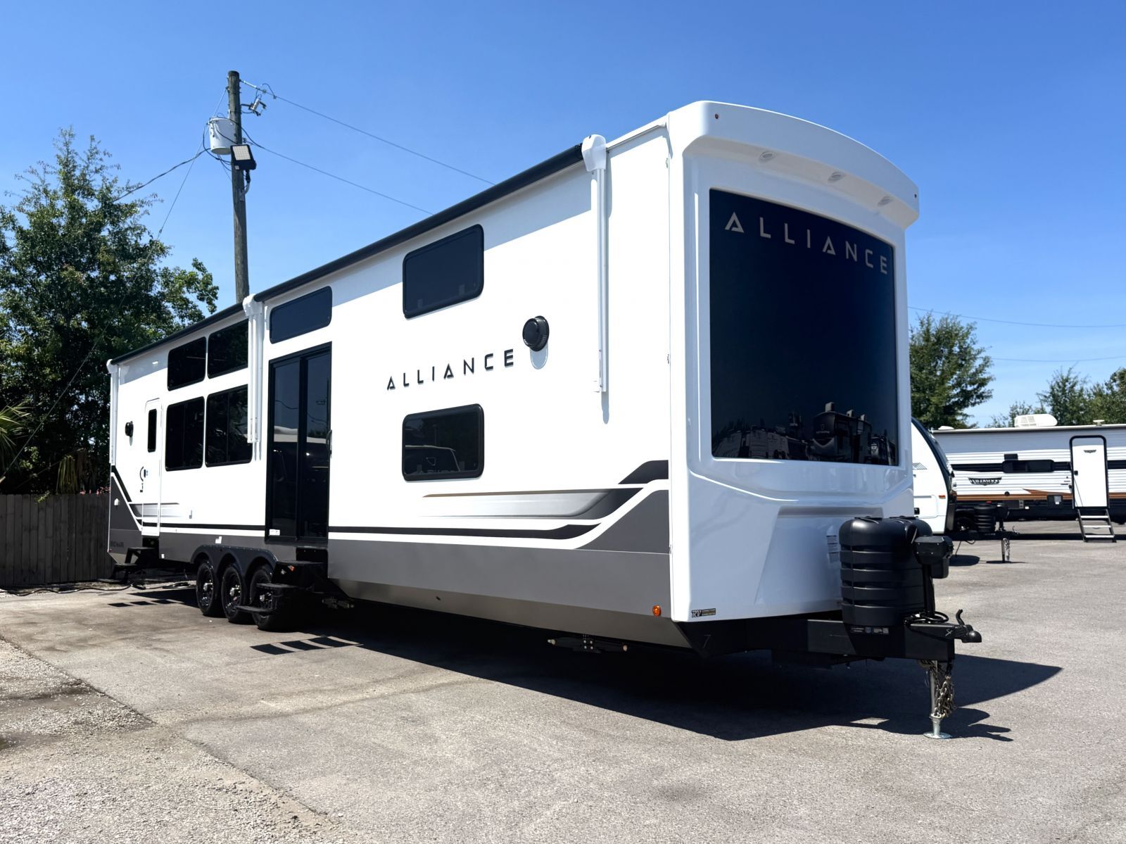 2027 Alliance Rv Benchmark 44LFT in panama city FL