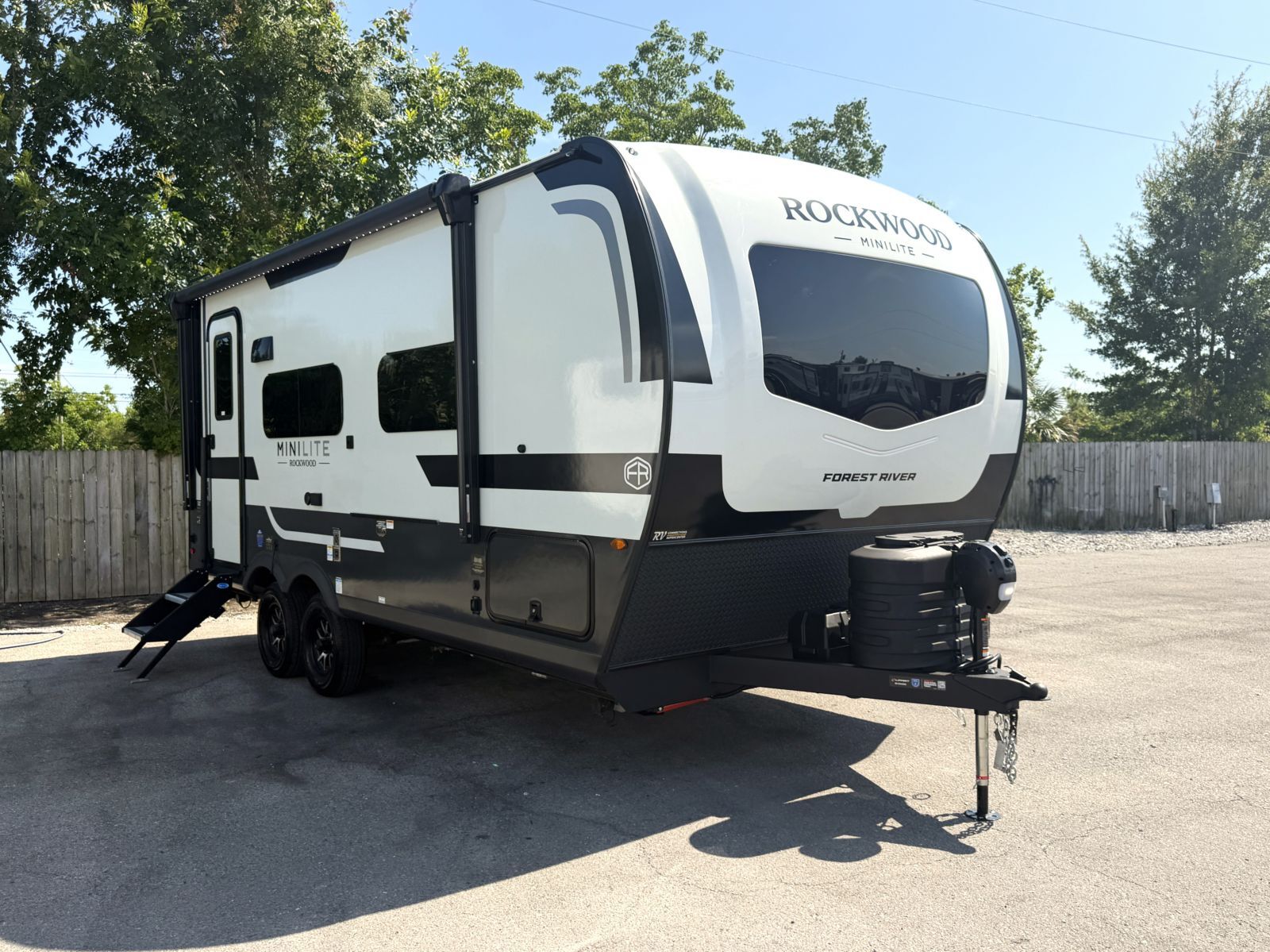 2027 Forest River Rockwood Mini Lite 2109S in panama city FL