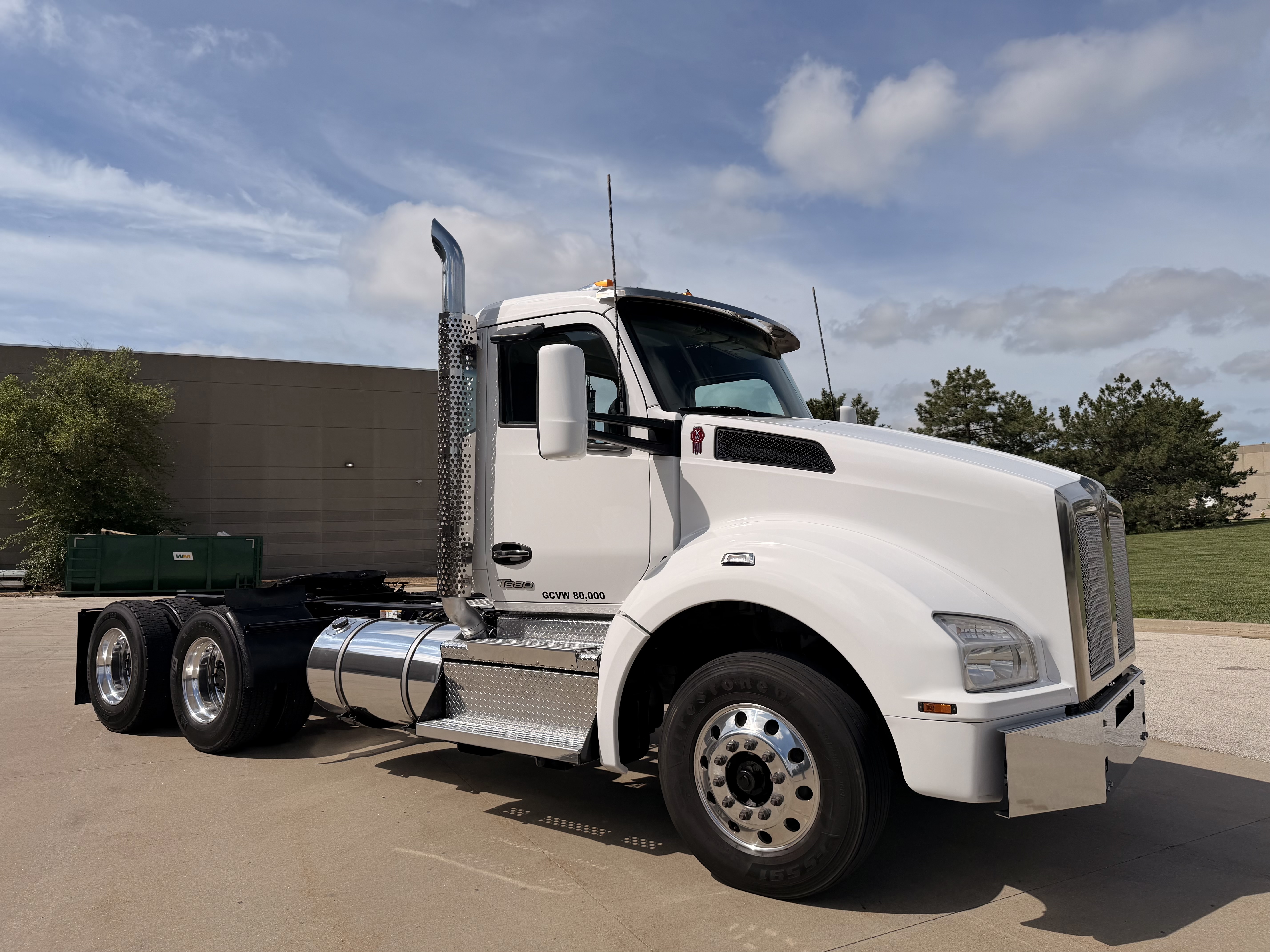 2022 KENWORTH T880 in Olathe, KS