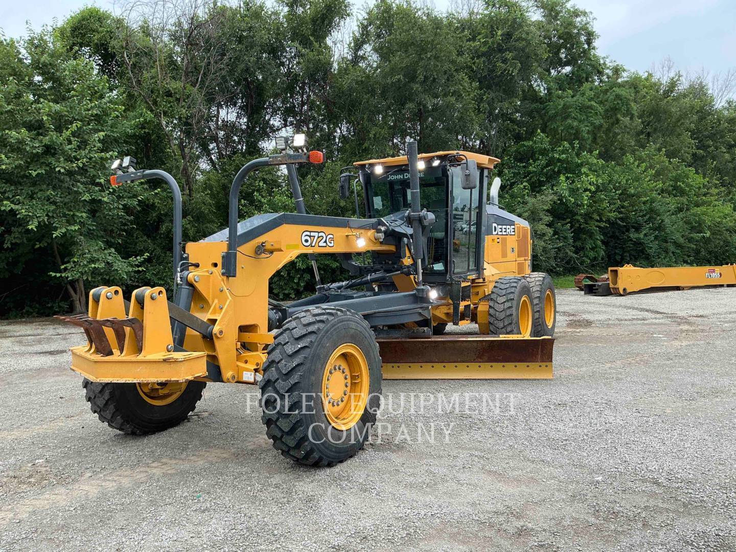 2017 JOHN DEERE 672G in Saint Joseph, MO