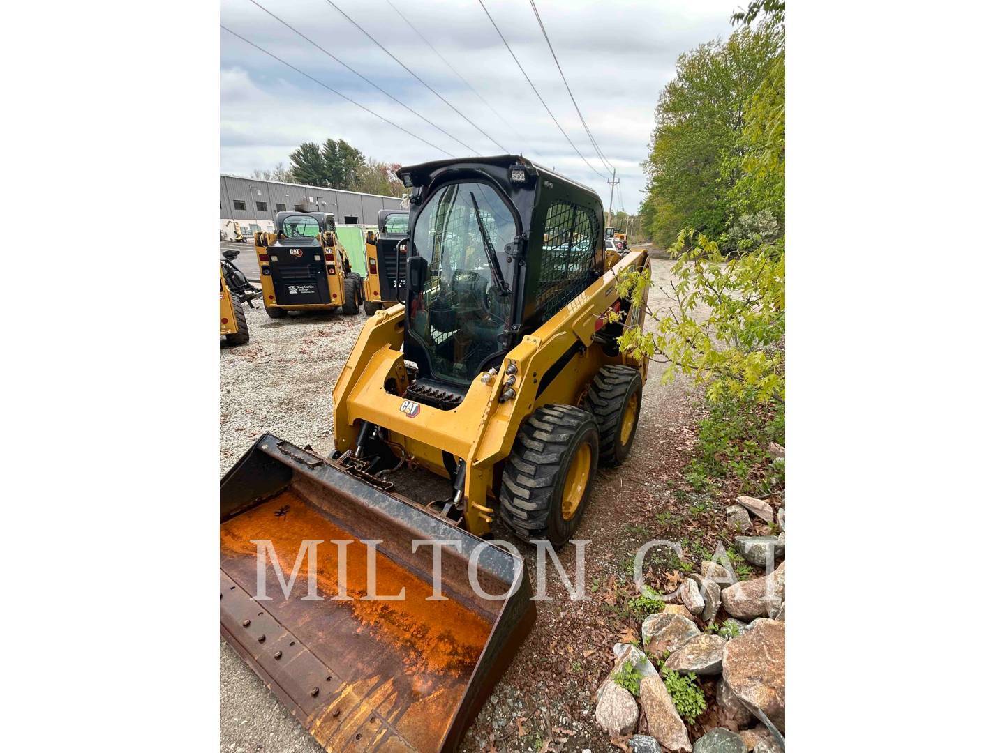 2022 CAT 236D3 in Milford, MA
