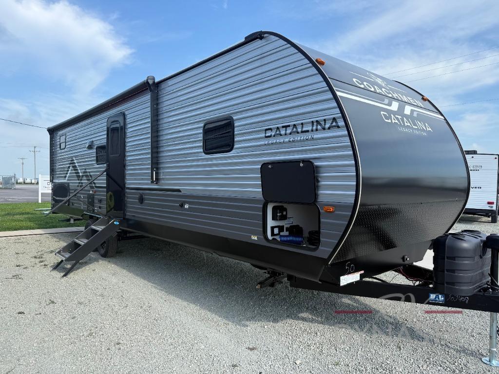 2027 Coachmen Rv Catalina Legacy Edition 293TQBSCK in bunker hill IN