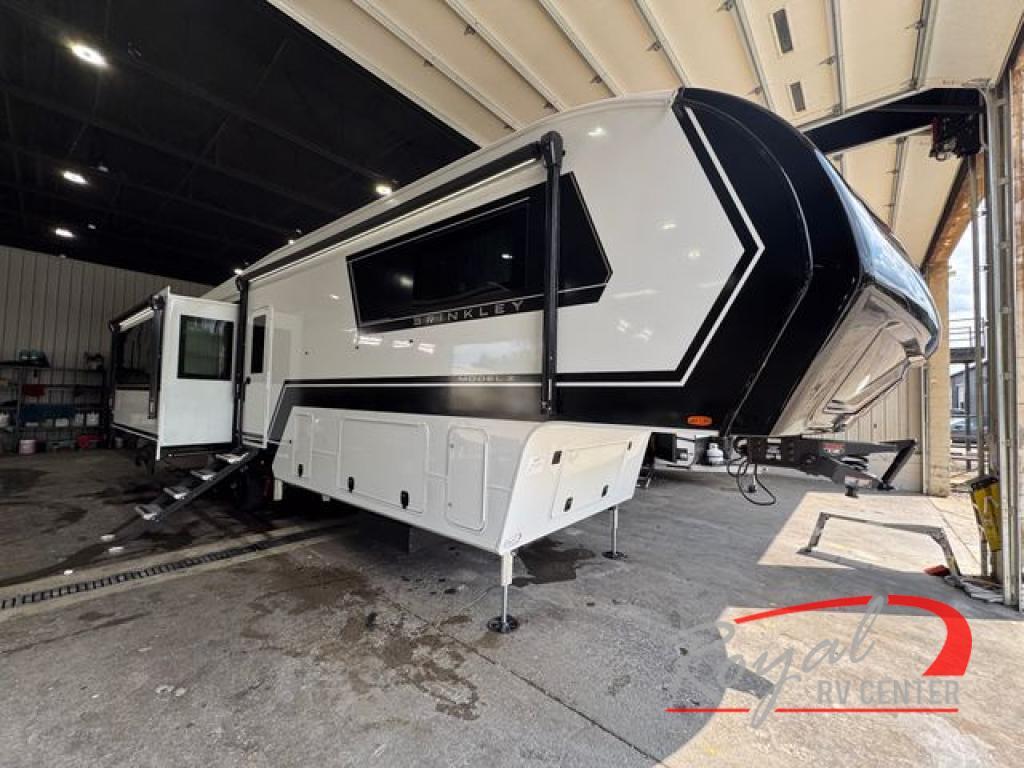 2027 Brinkley Model Z 3600 in middlebury IN