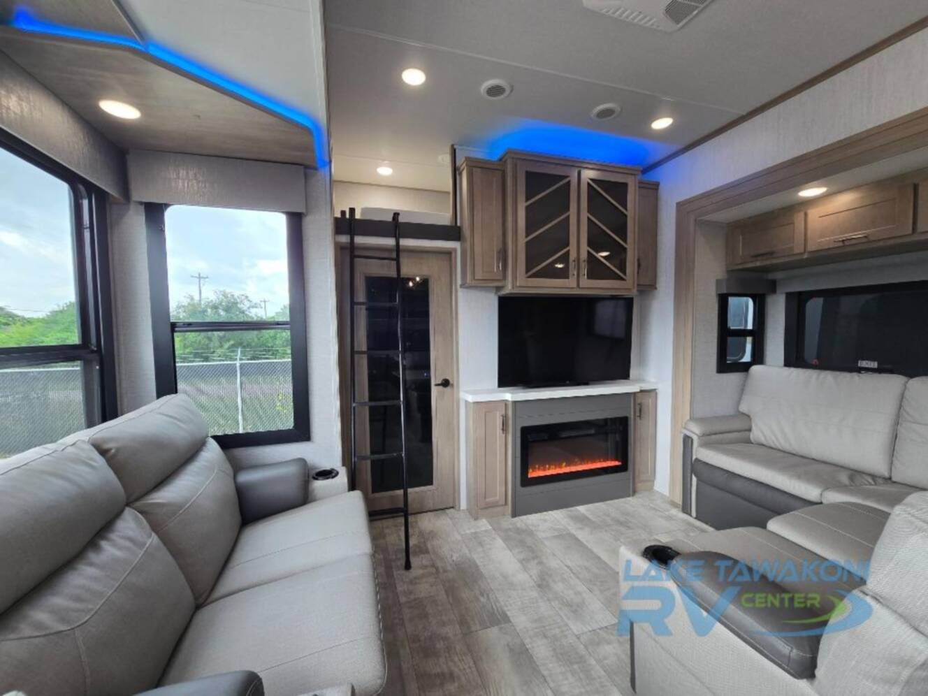 A photo of this 2024 Grand Design Momentum M-Class 395MS
